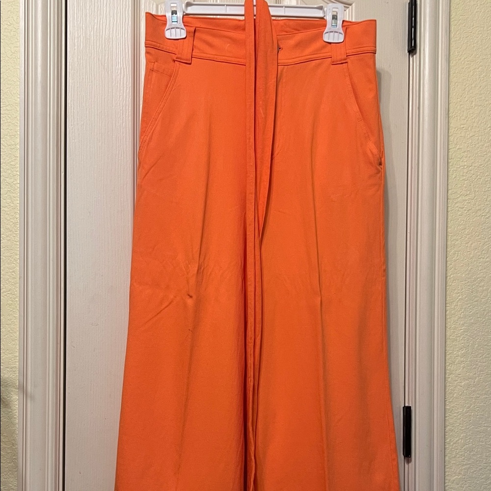 DG2 by Diane Gilman Vibrant Orange Wide-Leg Twill crop pants
